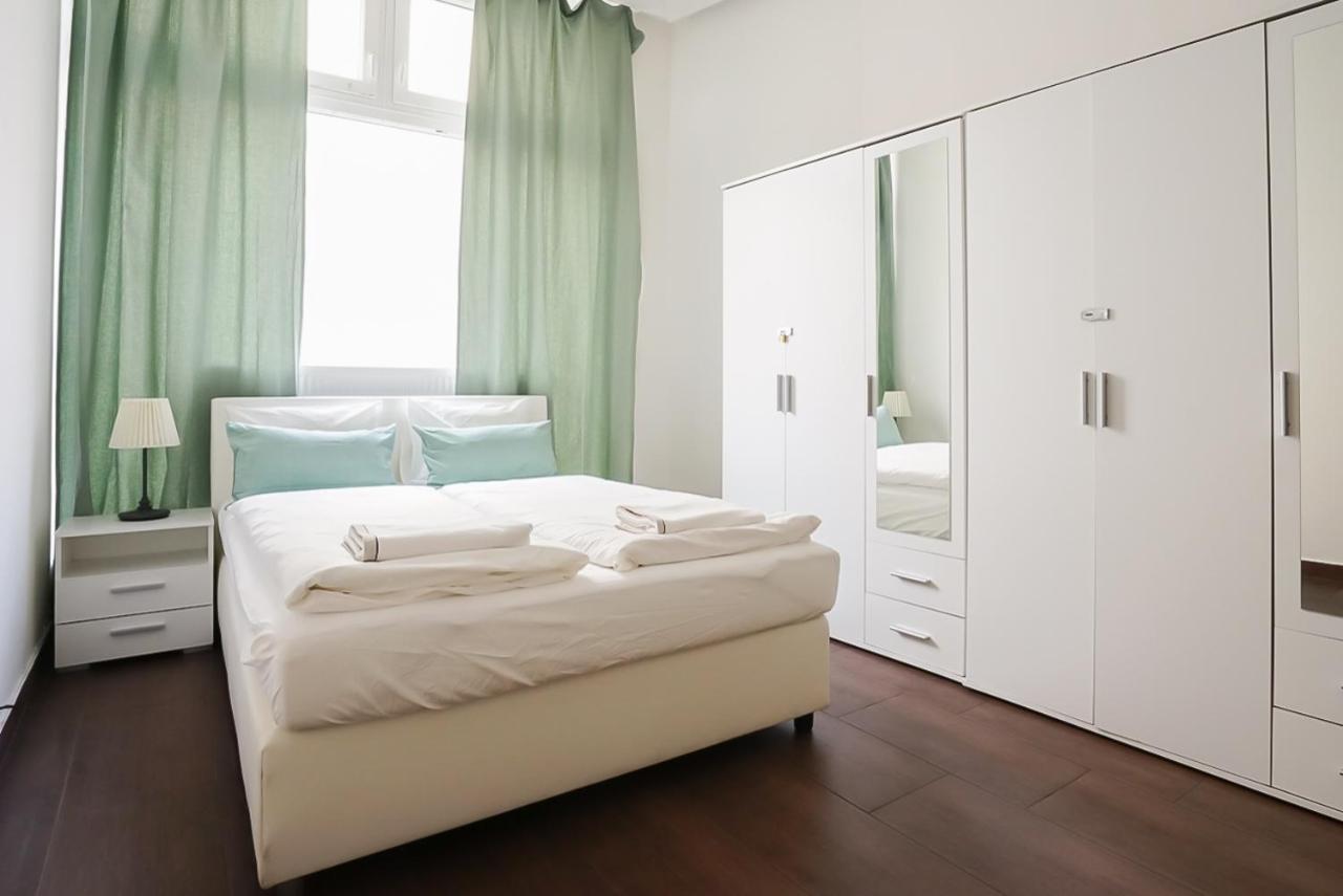 Wonderful Big Apartment Near Yppen Market Vienne Extérieur photo