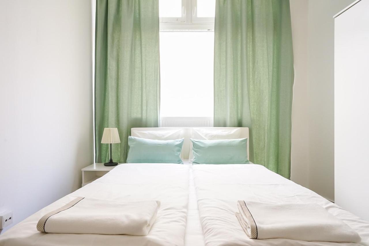 Wonderful Big Apartment Near Yppen Market Vienne Extérieur photo